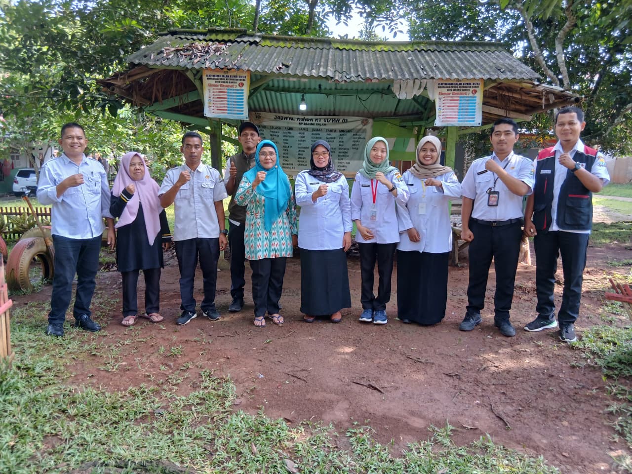 Dinas Lingkungan Hidup Kota Serang Monitoring Program Kampung Resik Lan Aman di Kelurahan Curug