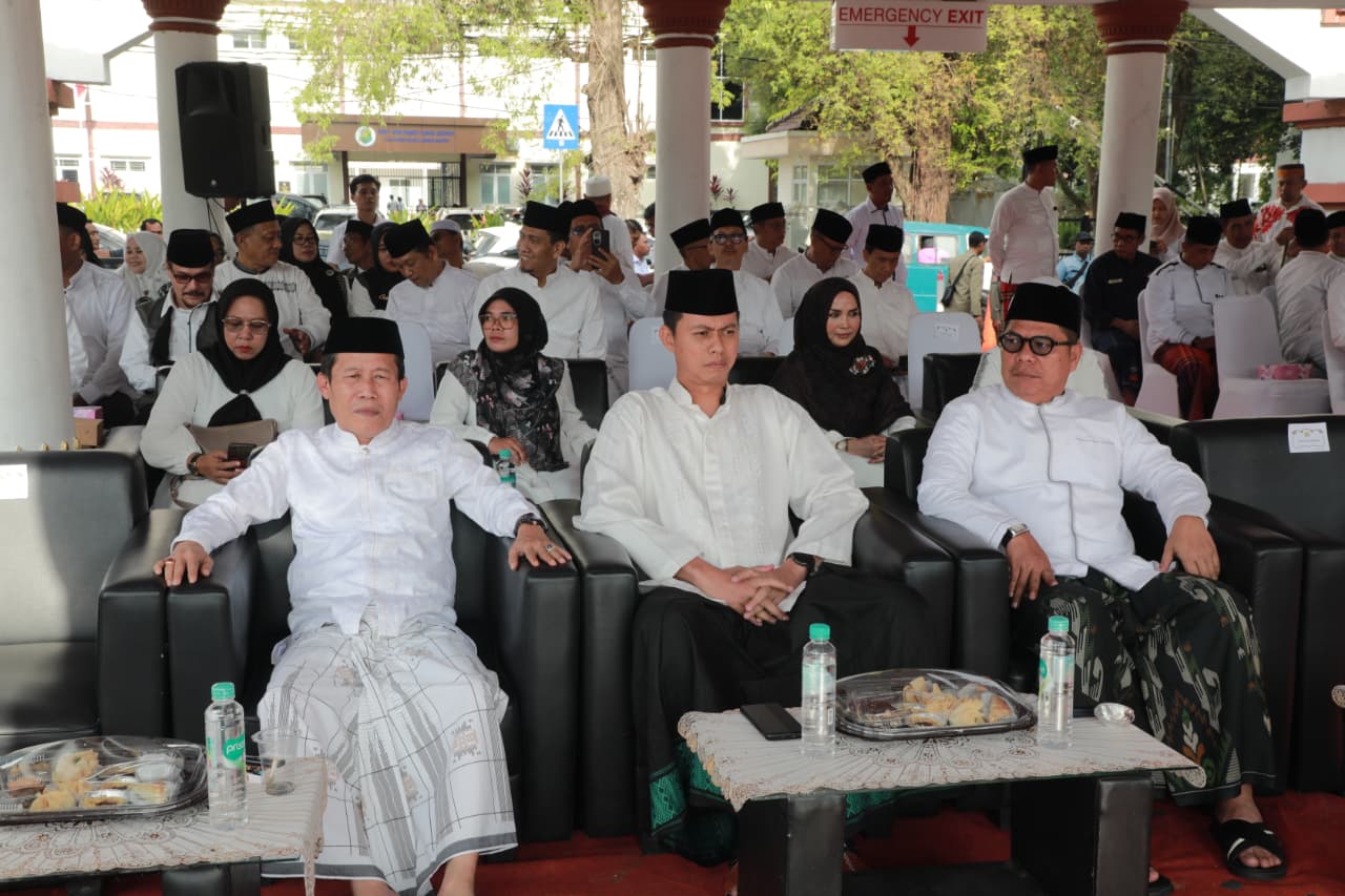 Semangat Santri, Semangat Negeri: Lurah Curug Hadiri Peringatan Hari Santri ke-10 Tahun 2025